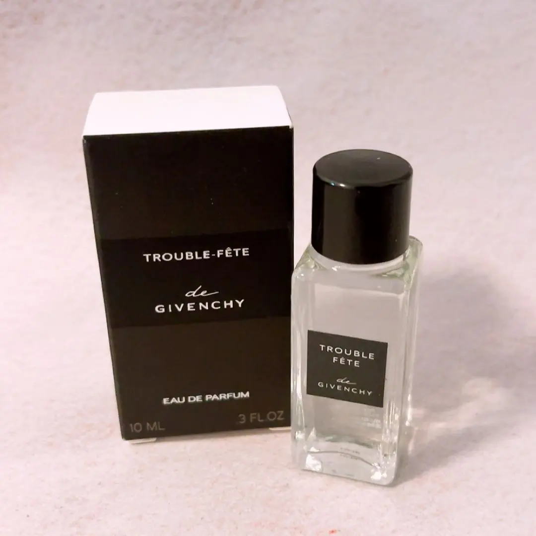 2026年最新】givenchy 香水 トロブルフェットの人気アイテム - メルカリ