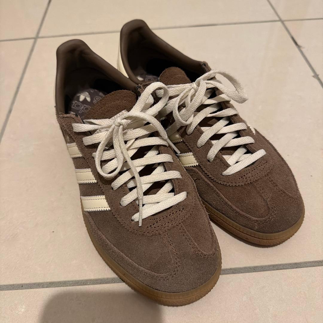 adidas ブラウン スエード スニーカー HANDBALL SPEZIAL adidas（アディダス） スニーカー HANDBALL SPEZIAL W ハンドボール