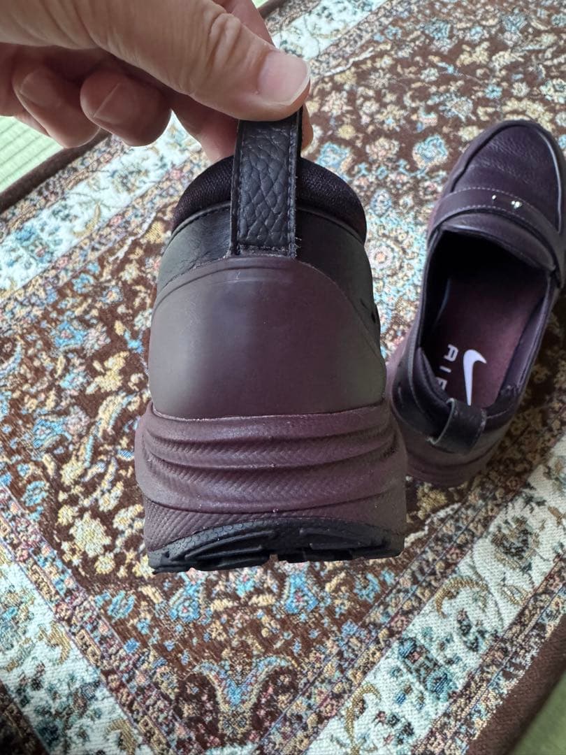 NIKE フェノメナ バーガンディー　24.5cm