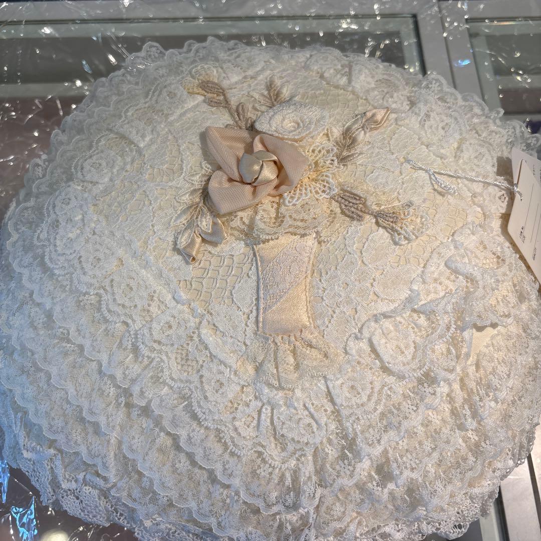 さえら ヒスクローネレース装飾クッション さえら ヒスクローネレース